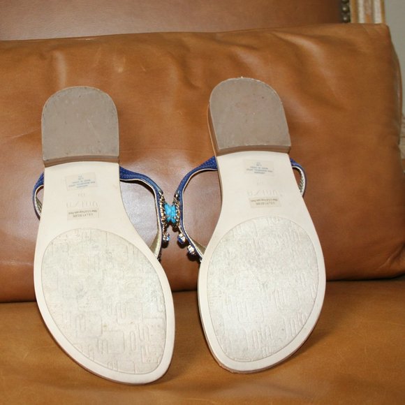 Unisa Thong Sandals, Size 9 1/2. Blue Strap, Embellished with Stones - Picture 5 of 11